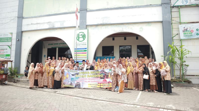 meneguhkan-jkpa-tilawati-kebomas-gresik-bersilaturrahim-ke-pesantren-al-quran-nurul-falah